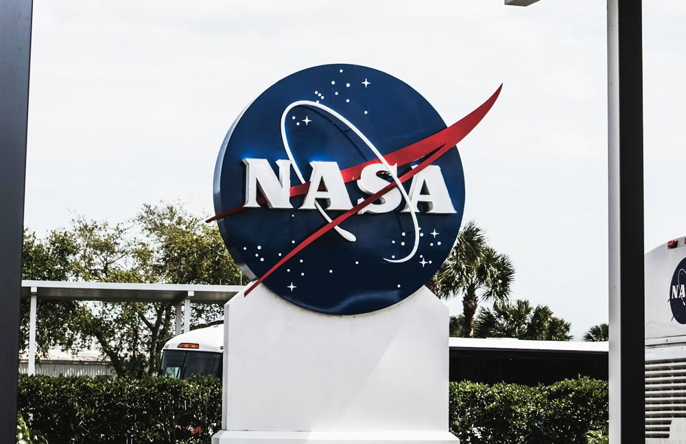 NASAの看板の写真